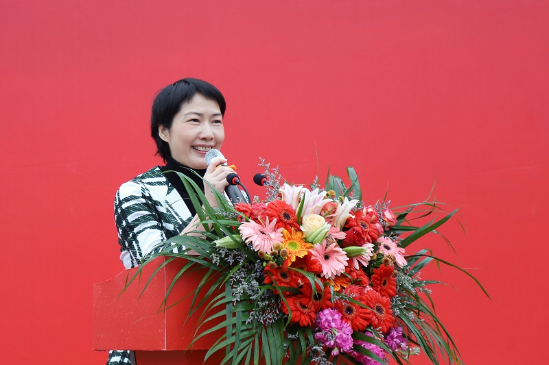 屯昌县委书记凌云出席奠基仪式并宣布启动项目建设。.jpg