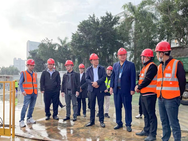 调研组实地检查调研并在现场指导部署复工复产工作（2）.jpg