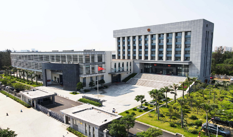 海口市秀英区人民法院审判法庭.jpg