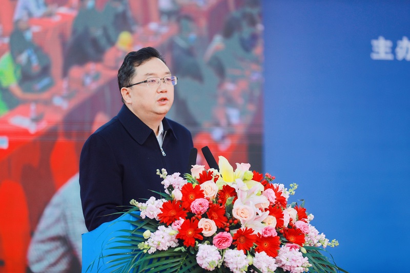 马咏华讲话.jpg