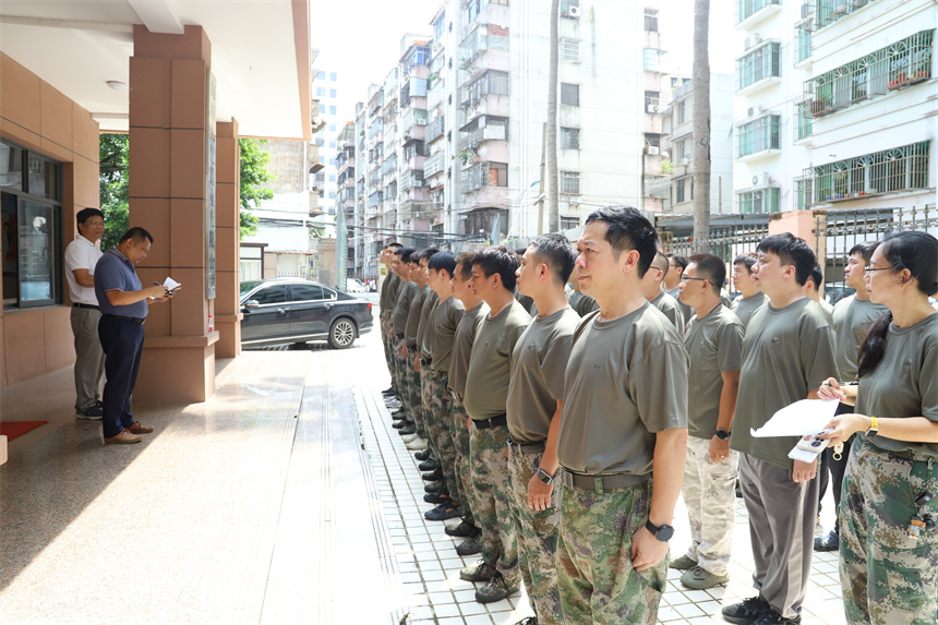 海南建投集团应急救援队接受省住建厅防台工作检查.jpg