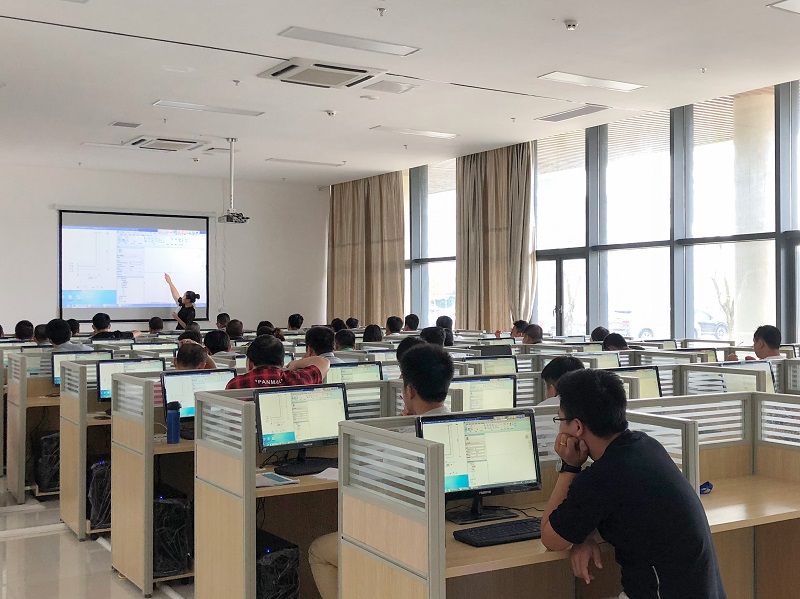 海南省建筑产业化股份有限公司开设BIM技术课堂.jpg