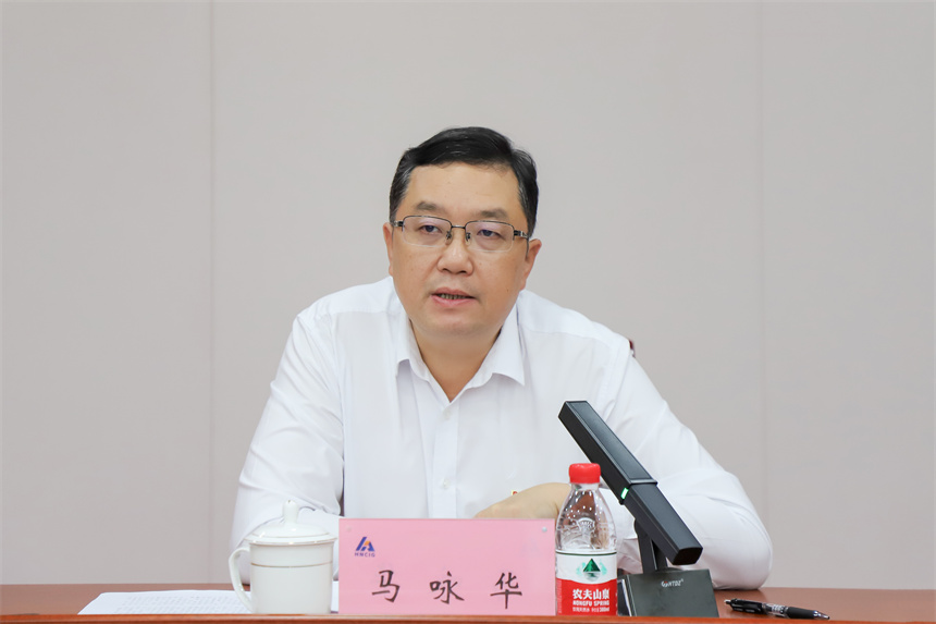 马咏华.jpg